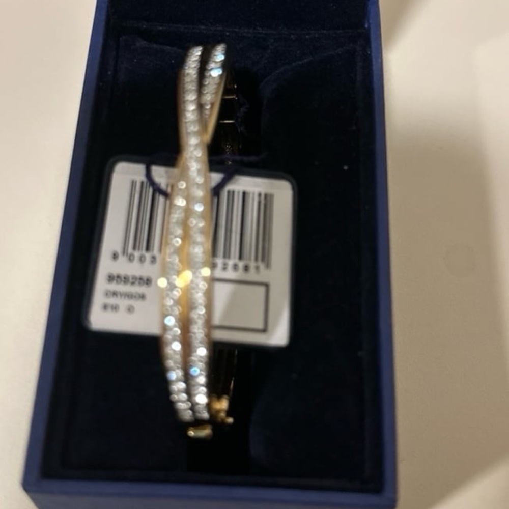 Swarovski Edith Gold Tone Twist Bangle Bracelet - Vintage - Picture 4 of 6